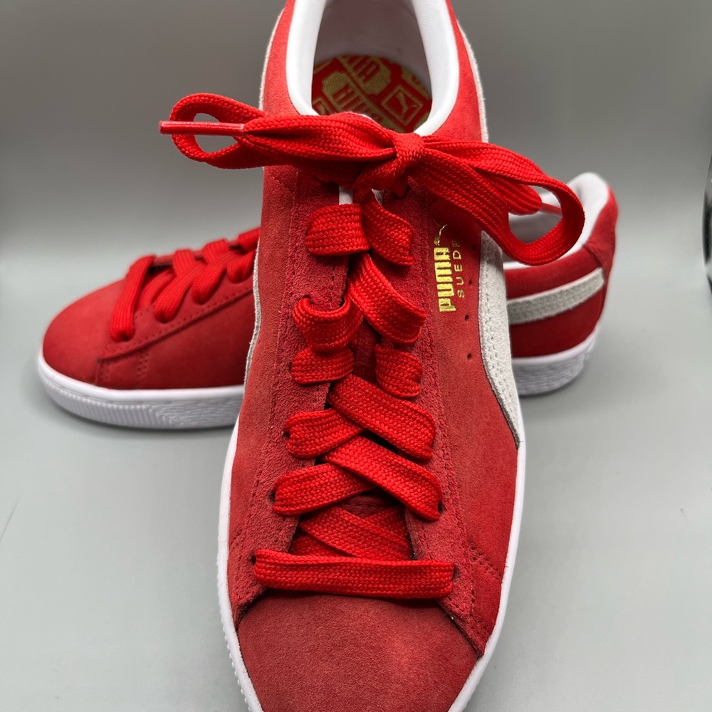 Puma Red and White Suede Sneakers Classic XXI Womens 6.5 Youth 5C Model 380560-2